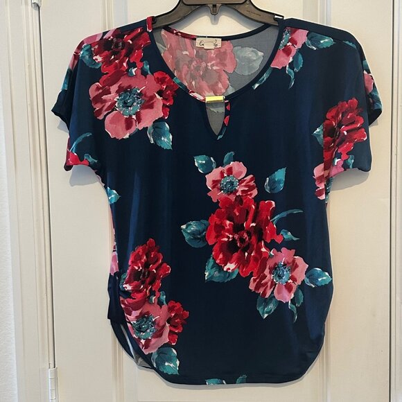 Emi & Joe Navy Floral Womens Top With Keyhole Neck Design Short Sleeves & Gold A - Picture 1 of 7